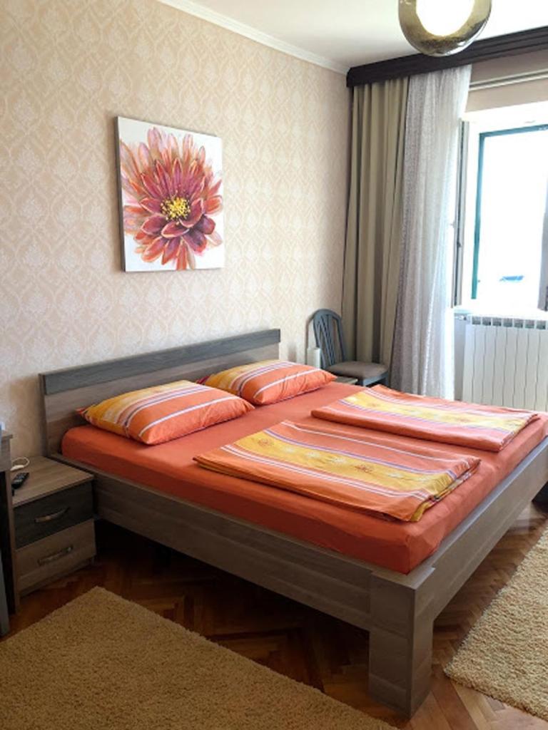 Apartments And Rooms By The Sea Barbat, Rab - 4973 Rab Town Exterior foto