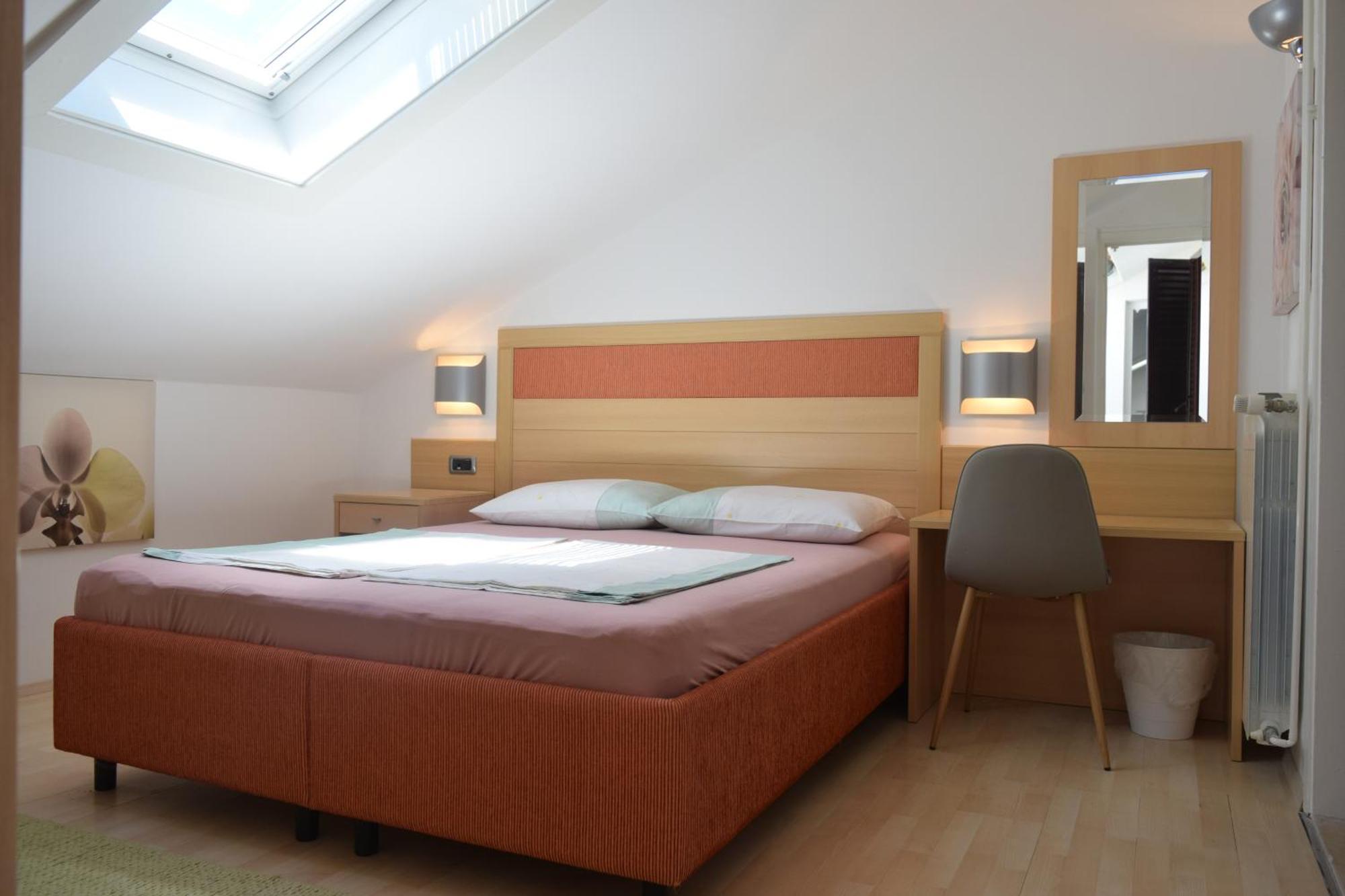 Apartments And Rooms By The Sea Barbat, Rab - 4973 Rab Town Exterior foto