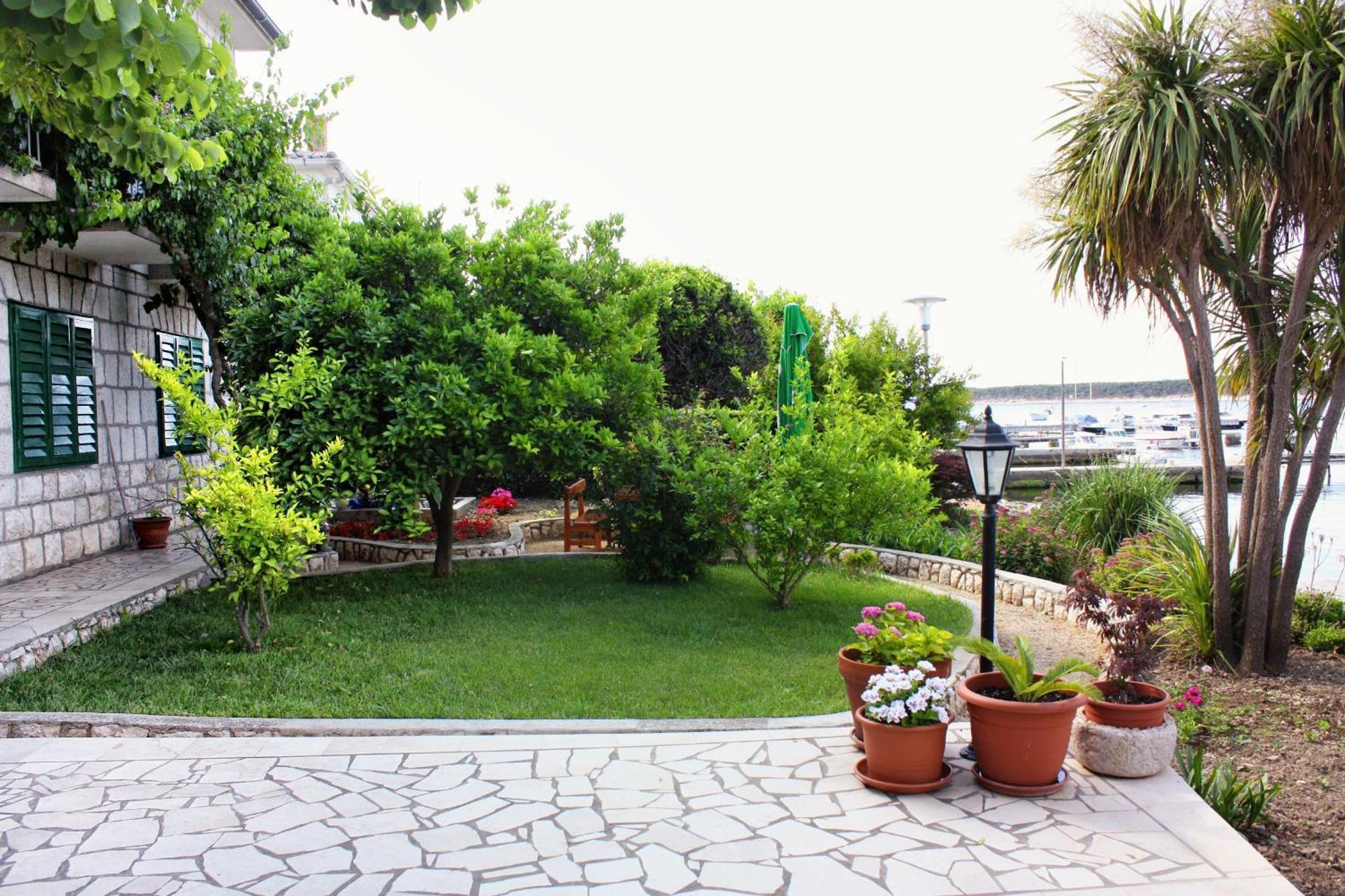 Apartments And Rooms By The Sea Barbat, Rab - 4973 Rab Town Exterior foto