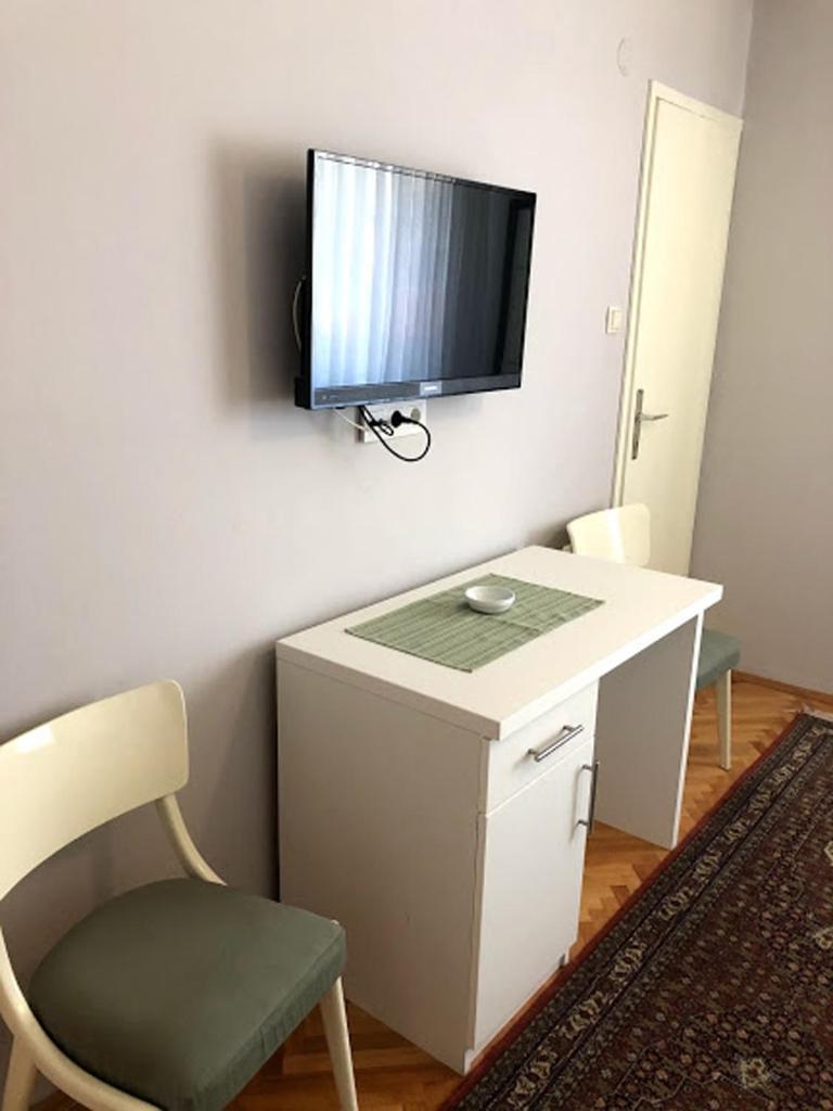 Apartments And Rooms By The Sea Barbat, Rab - 4973 Rab Town Zimmer foto